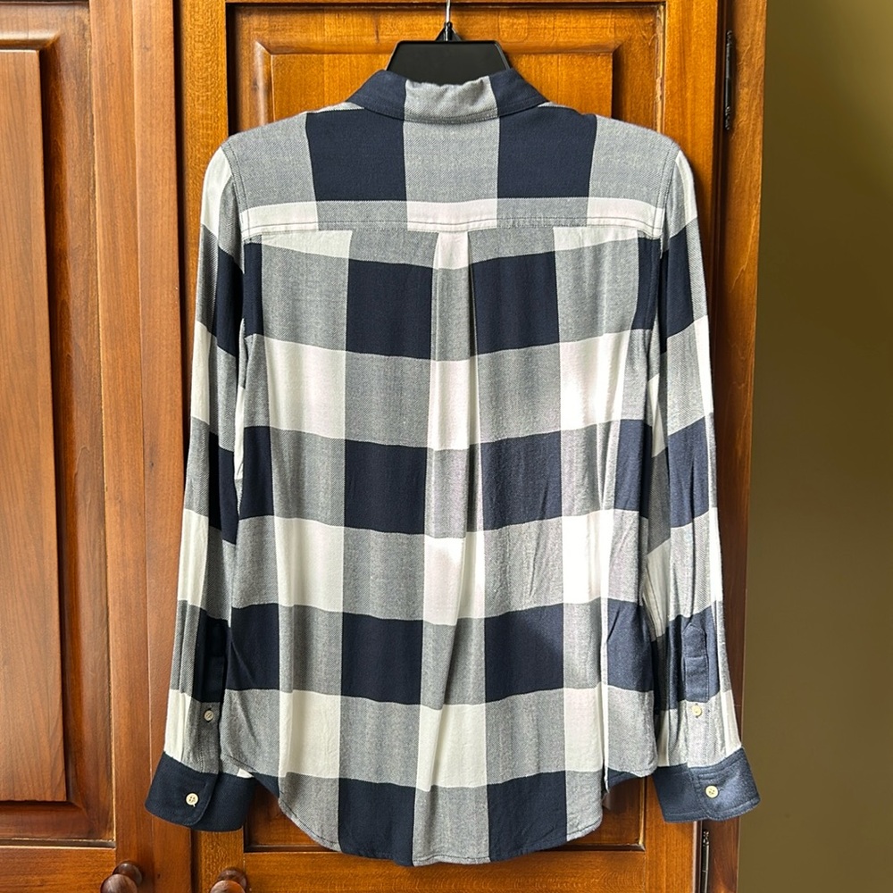 LL Bean Signature Plaid Shirt - Picture 11 of 11